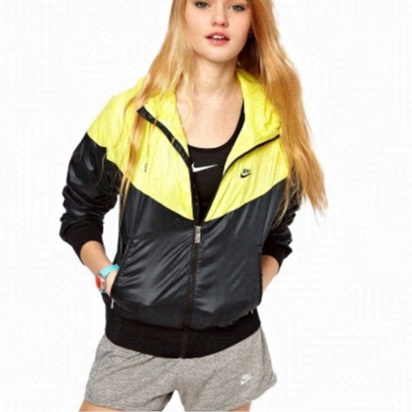 Nike Windrunner Zip Up Hooded Jacket in Yellow and Black Size Large - Picture 15 of 15